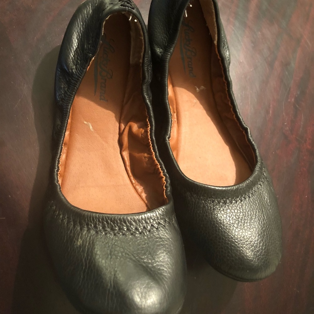 Like New Lucky Brand Black Round Toe Flats